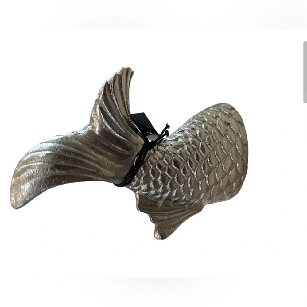NWT Cast Metal Silver Fish Koi Tail Wall Hanging Decor‎ 7.5”L, 2.5”W,5.5”H